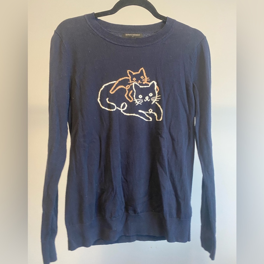 Banana republic cat sweater. Lightweight. Navy blue with printed knit design.